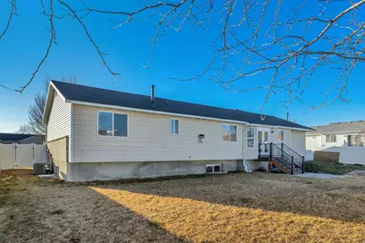 7489 S 5040 W, West Jordan, UT 84081 - Photo 27