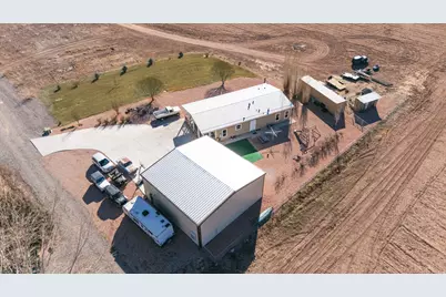 323 W 400 N, Central Valley, UT 84754 - Photo 7