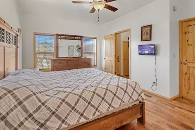 323 W 400 N, Central Valley, UT 84754 - Photo 27