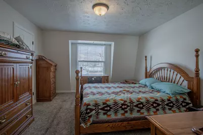 563 N 200 W, Bountiful, UT 84010 - Photo 9