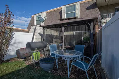 563 N 200 W, Bountiful, UT 84010 - Photo 19