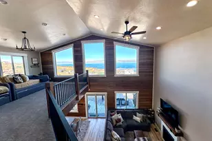 660 N Cambry Dr, Garden City, UT 84028 - Photo 29