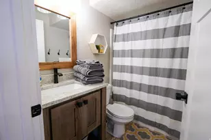 660 N Cambry Dr, Garden City, UT 84028 - Photo 45