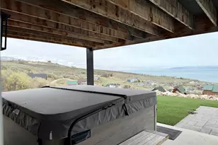 660 N Cambry Dr, Garden City, UT 84028 - Photo 49