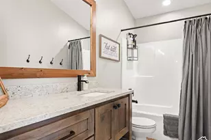 660 N Cambry Dr, Garden City, UT 84028 - Photo 31