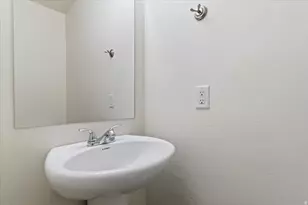 641 N 160 E, Vineyard, UT 84059 - Photo 5