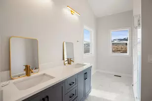 10815 N Elk Rd, Malad City, ID 83252 - Photo 13