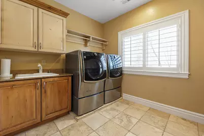 5885 S Tolcate Ln, Holladay, UT 84121 - Photo 27