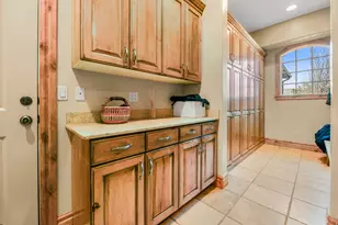 5885 S Tolcate Ln, Holladay, UT 84121 - Photo 19