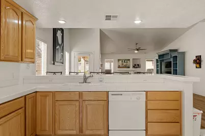 1825 W Mathis Park Pl #18, Saint George, UT 84770 - Photo 13