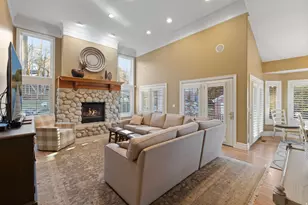 8266 S Crk Holw Cv, Cottonwood Heights, UT 84093 - Photo 25