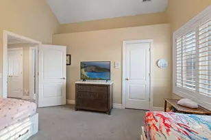 8266 S Crk Holw Cv, Cottonwood Heights, UT 84093 - Photo 51