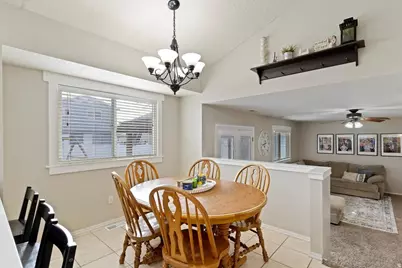 685 S Pheasant View Dr, Layton, UT 84041 - Photo 25