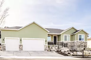 594 E Spruce Glen Rd, Murray, UT 84107 - Photo 1