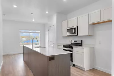 302 E 1275 N #109, Harrisville, UT 84404 - Photo 7