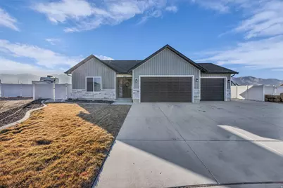 340 S Amber Field Dr, Grantsville, UT 84029 - Photo 1