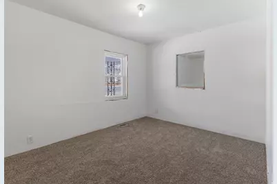 206 E 100 N, Clearfield, UT 84015 - Photo 11