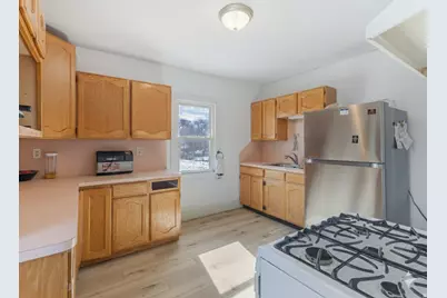 206 E 100 N, Clearfield, UT 84015 - Photo 13