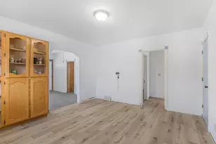 206 E 100 N, Clearfield, UT 84015 - Photo 9