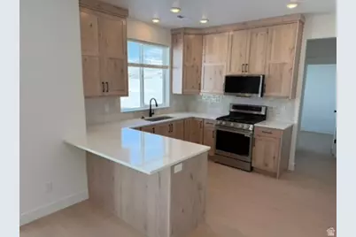 271 W 730 N, Smithfield, UT 84335 - Photo 5