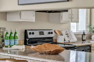 6993 S 1620 E, Cottonwood Heights, UT 84121 - Photo 15