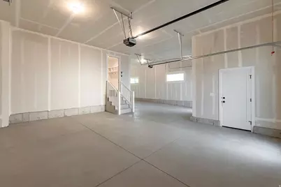 581 W Summerhill Ln N, Centerville, UT 84014 - Photo 27