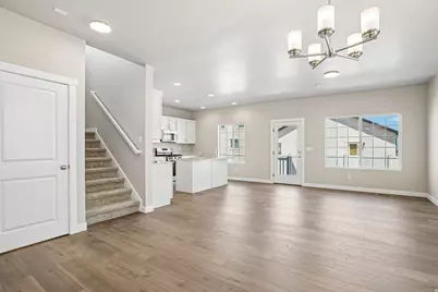 8853 S Smoky Hollow Rd, West Jordan, UT 84081 - Photo 11