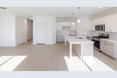 953 N 4020 W #464, Lehi, UT 84048 - Photo 13