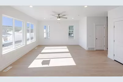 953 N 4020 W #464, Lehi, UT 84048 - Photo 11