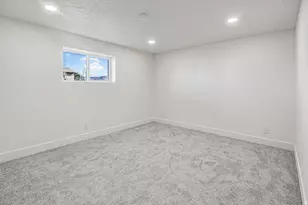 13096 S 2110 W, Riverton, UT 84065 - Photo 19