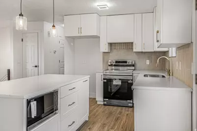 13096 S 2110 W, Riverton, UT 84065 - Photo 3