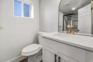 13096 S 2110 W, Riverton, UT 84065 - Photo 17