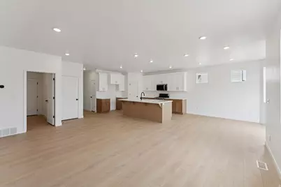 938 W Motor Vu Dr #208, Riverdale, UT 84405 - Photo 13