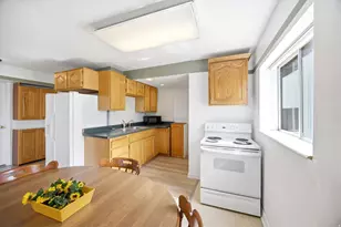 793 E Orchard Dr, Pleasant Grove, UT 84062 - Photo 15