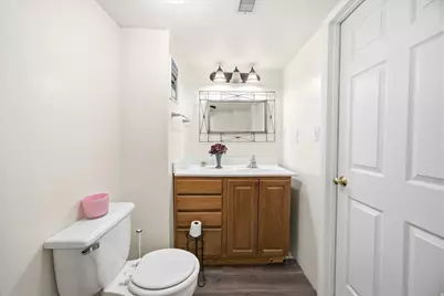 793 E Orchard Dr, Pleasant Grove, UT 84062 - Photo 31