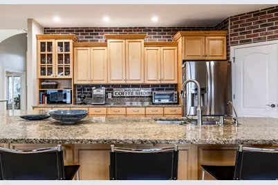 3252 Sunset Hollow Dr, Bountiful, UT 84010 - Photo 13