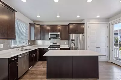 2399 N 3370 W, Lehi, UT 84043 - Photo 7