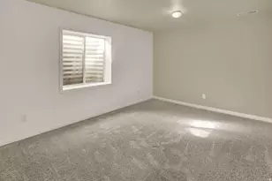 5366 W Stony Brook Cir S, Salt Lake City, UT 84118 - Photo 25