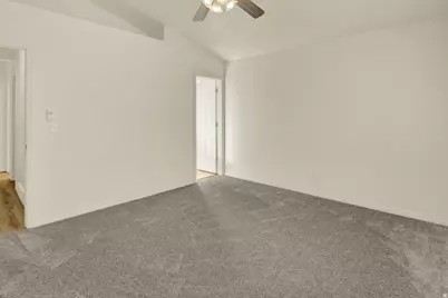 5366 W Stony Brook Cir S, Salt Lake City, UT 84118 - Photo 13