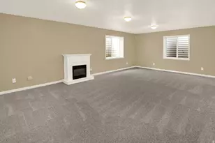 5366 W Stony Brook Cir S, Salt Lake City, UT 84118 - Photo 21