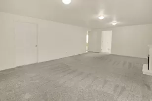 5366 W Stony Brook Cir S, Salt Lake City, UT 84118 - Photo 23