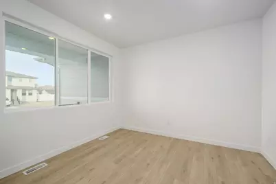 1990 E Hummingbird Dr #4097, Eagle Mountain, UT 84005 - Photo 3