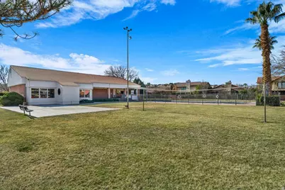 545 S Valley Dr #15, Saint George, UT 84770 - Photo 41