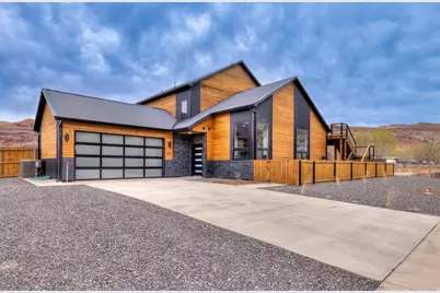 671 Palisade Dr, Moab, UT 84532 - Photo 1