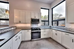 671 Palisade Dr, Moab, UT 84532 - Photo 5