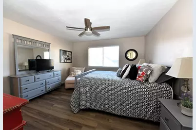 1360 W 6690 S #E204, West Jordan, UT 84084 - Photo 9