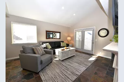 1360 W 6690 S #E204, West Jordan, UT 84084 - Photo 7