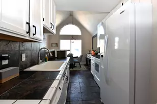 1360 W 6690 S, West Jordan, UT 84084 - Photo 7