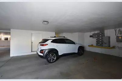 1360 W 6690 S #E204, West Jordan, UT 84084 - Photo 17