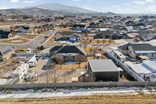 1587 E Smithfield Dr, Eagle Mountain, UT 84005 - Photo 51